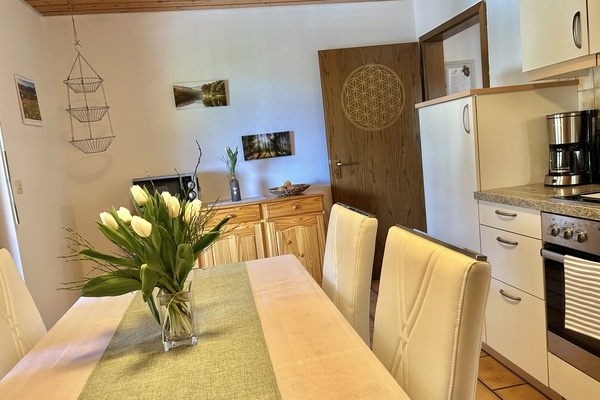 Lavendel Kche mit bis zu 6 Sitzpltzen