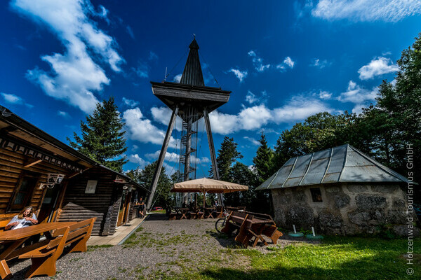 Der Gugelturm und das Gugelstble in Herrischried Bildnachweis: Mit freundlicher Genehmigung der Hotzenwald Tourismus GmbH